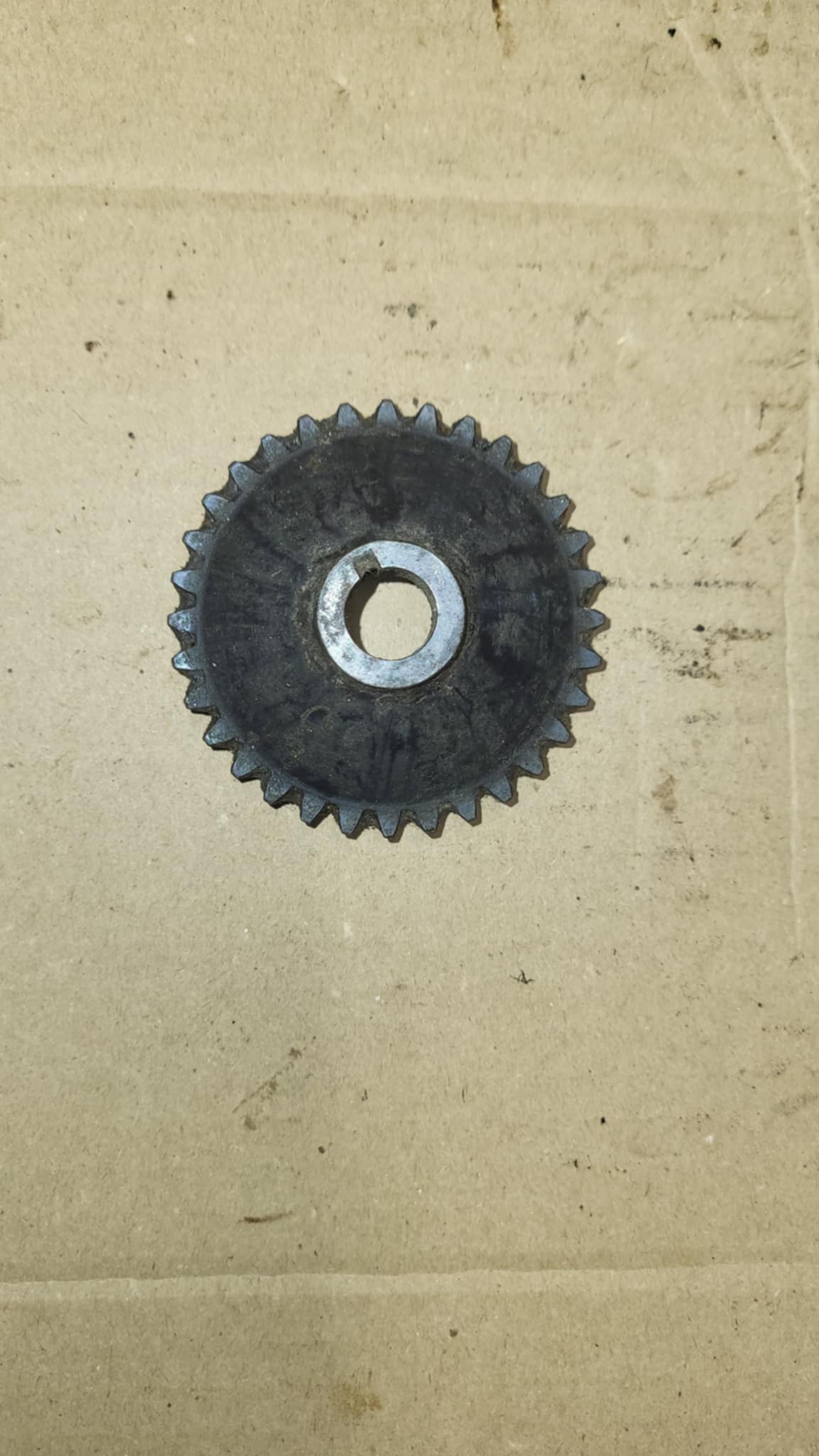 Tekstolitowe koło zębate (napędu iskrownika)